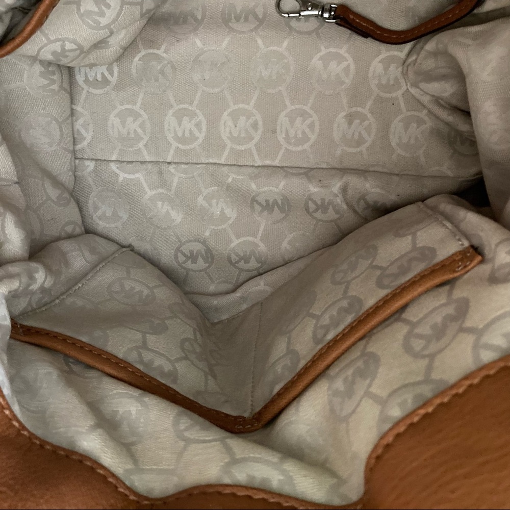 Michael Kors Hamilton Leather Handbag | Sholder Bag Silver Hardware - Picture 12 of 16